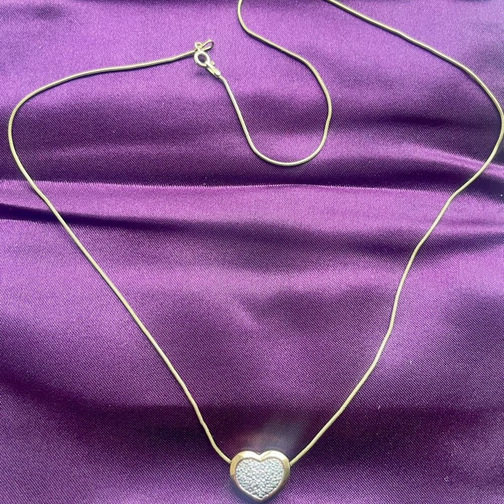 STUNNING real solid yellow and white gold stunning diamond heart necklace 😍